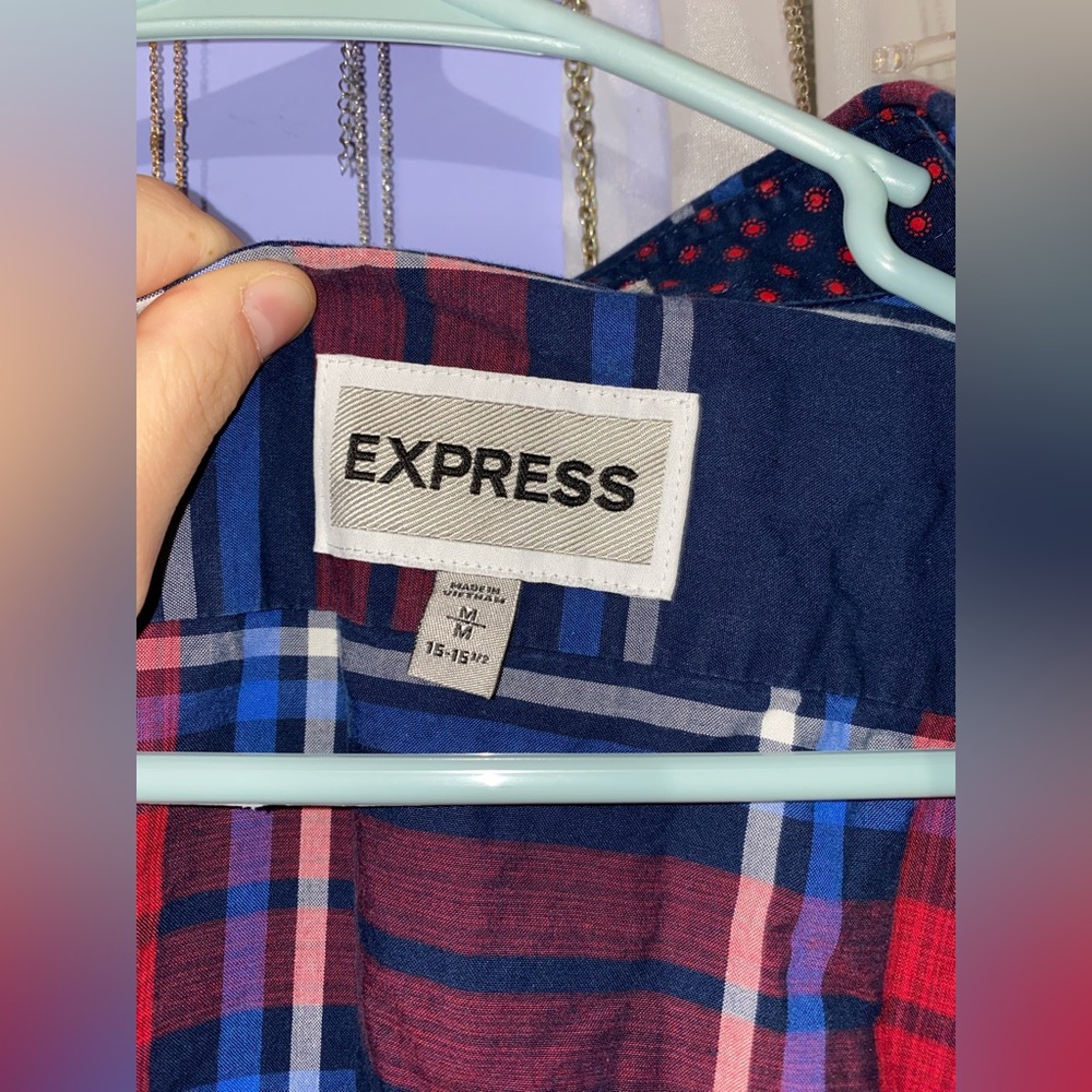 medium button up - Picture 2 of 2
